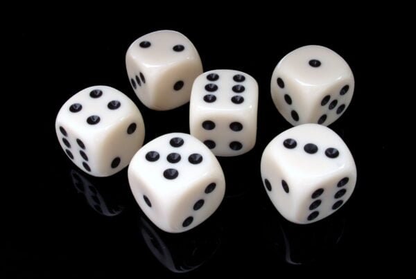 cube-six-gambling-play-37534.jpeg